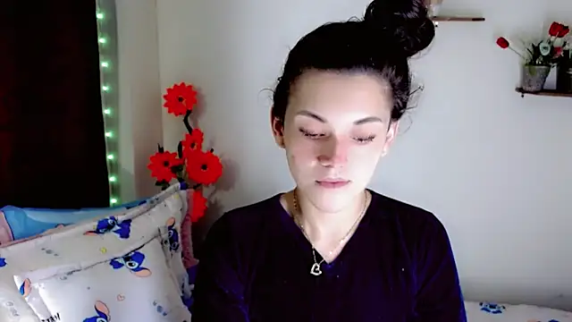NathalialLooes online show from 06-19-26, 04:51