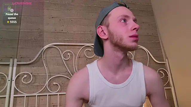 Snapshot of ZidNevil chatting on 02-24-26, 08:31 ZidNevil online show from 02-24-26, 08:31