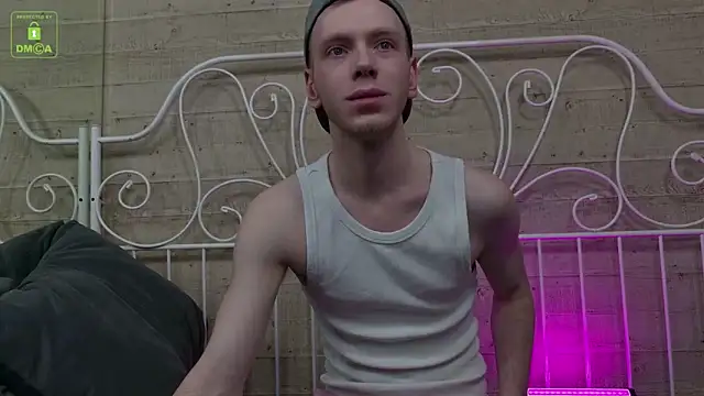 Snapshot of ZidNevil chatting on 02-09-26, 08:40 ZidNevil online show from 02-09-26, 08:40