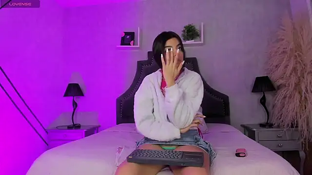 KarelyMitchel online show from 02-26-26, 01:11