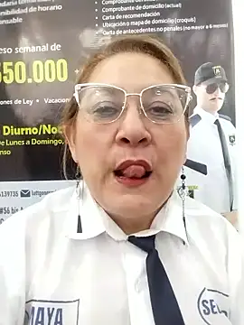 Snapshot of JULIETA_21- chatting on 05-26-26, 01:53 JULIETA 21- online show from 05-26-26, 01:53
