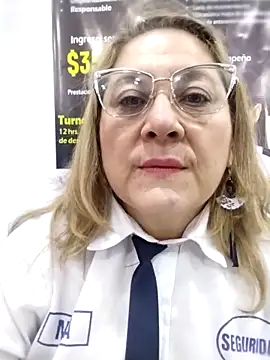Snapshot of JULIETA_21- chatting on 05-06-26, 12:42 JULIETA 21- online show from 05-06-26, 12:42