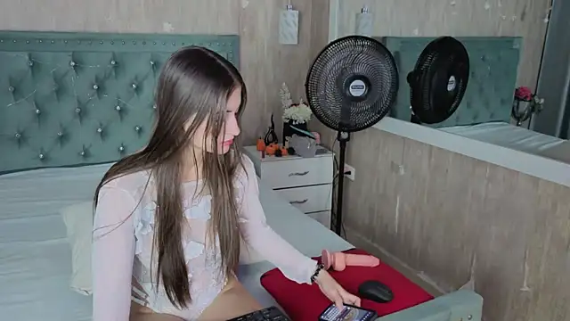 Miia Velvett online show from 03-12-26, 02:54