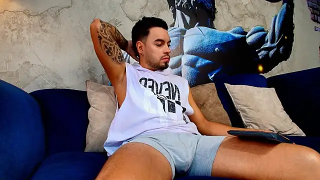 Snapshot of DaveParker_ chatting on 02-11-26, 01:22 DaveParker online show from 02-11-26, 01:22