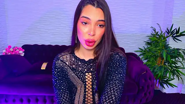 Snapshot of MollyDolley chatting on 02-23-26, 08:20 MollyDolley online show from 02-23-26, 08:20