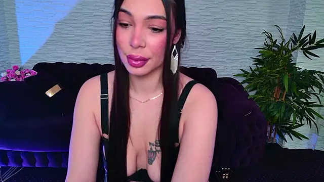 Snapshot of MollyDolley chatting on 02-26-26, 08:09 MollyDolley online show from 02-26-26, 08:09