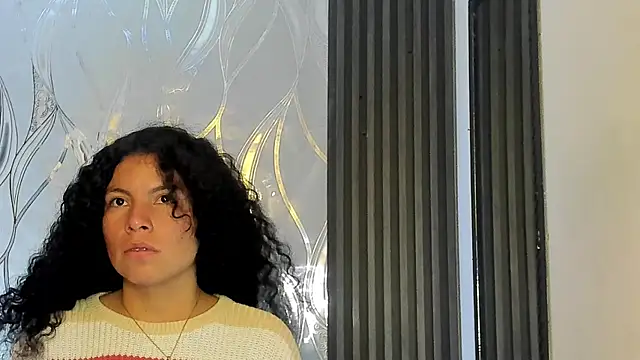 Snapshot of Zoe-yanin chatting on 02-12-26, 07:02 Zoe-yanin online show from 02-12-26, 07:02