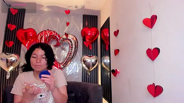 Snapshot of Zoe-yanin chatting on 02-14-26, 06:52 Zoe-yanin online show from 02-14-26, 06:52