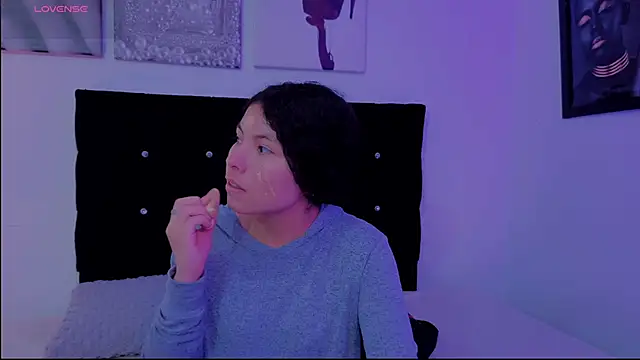 Zoe-yanin online show from 03-23-26, 07:14