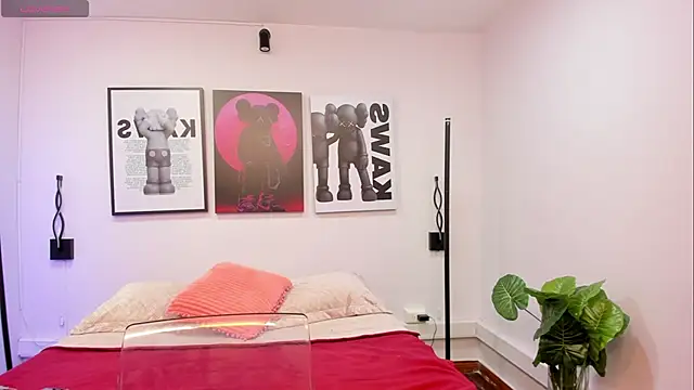 Snapshot of Maddie_Rosee chatting on 02-14-26, 03:51 Maddie Rosee online show from 02-14-26, 03:51