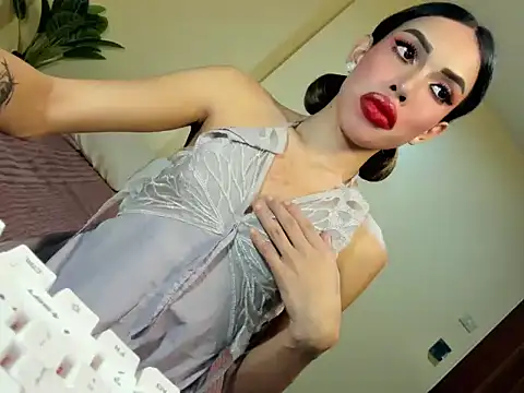 Snapshot of tiffanymers chatting on 02-04-26, 04:02 tiffanymers online show from 02-04-26, 04:02