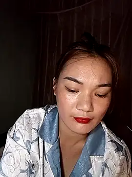 Snapshot of AYW-29 chatting on 02-25-26, 02:45 AYW-29 online show from 02-25-26, 02:45