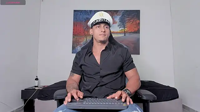 ryanwhite3 online show from 04-12-26, 09:29