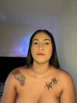 Snapshot of mari_pauli_xx chatting on 02-28-26, 12:43 mari pauli xx online show from 02-28-26, 12:43