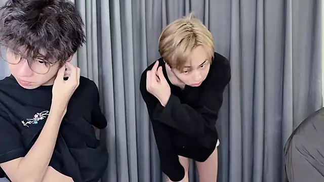 Snapshot of No_1MiaoMiao-Kk chatting on 02-09-26, 11:41 No 1MiaoMiao-Kk online show from 02-09-26, 11:41