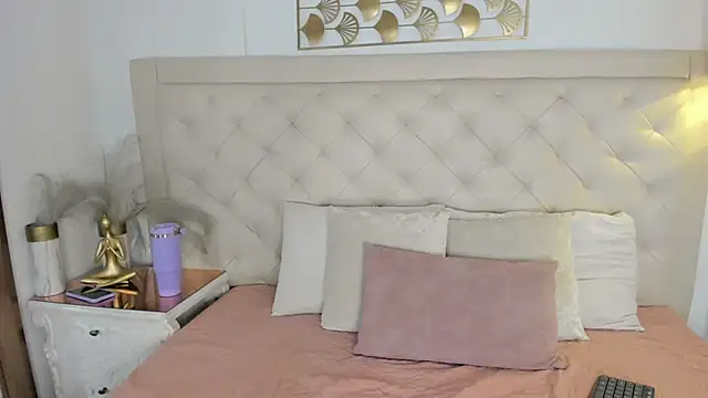 sweets one online show from 03-26-26, 03:38