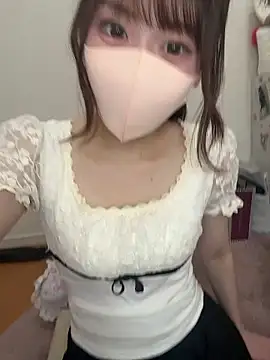 Snapshot of momo_mm chatting on 07-14-26, 02:05 momo mm online show from 07-14-26, 02:05