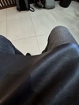 biel13cm online show from 02-04-26, 01:17