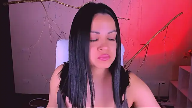 Snapshot of karolina_robinson chatting on 02-24-26, 12:17 karolina robinson online show from 02-24-26, 12:17