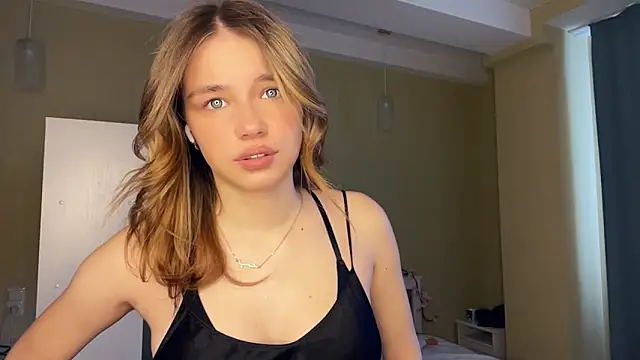 Snapshot of EarthaStinett chatting on 03-01-26, 07:08 EarthaStinett online show from 03-01-26, 07:08