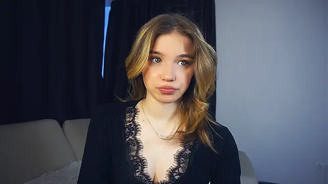 Snapshot of EarthaStinett chatting on 02-15-26, 12:26 EarthaStinett online show from 02-15-26, 12:26