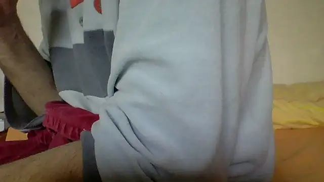 AlexRue online show from 04-30-26, 05:09