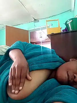 BBWQueenxx online show from 05-21-26, 07:17