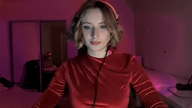 Snapshot of DeliciaBagnoli chatting on 02-21-26, 07:38 DeliciaBagnoli online show from 02-21-26, 07:38