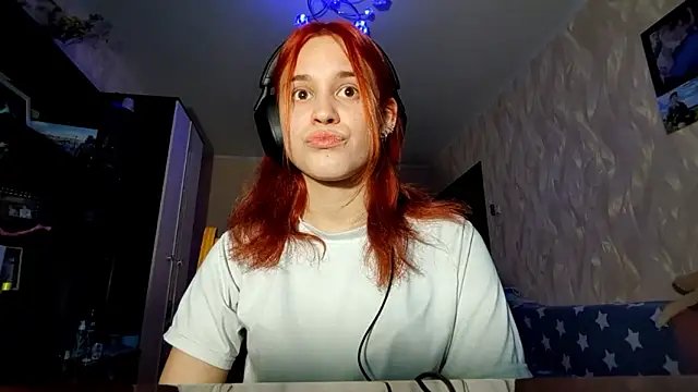 Snapshot of CalandraRolon chatting on 02-11-26, 03:45 CalandraRolon online show from 02-11-26, 03:45