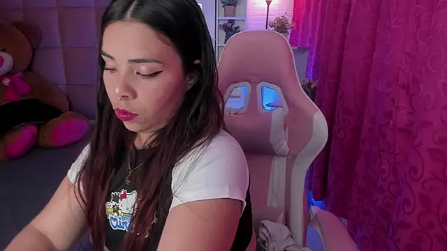 liany taylor online show from 02-28-26, 02:44