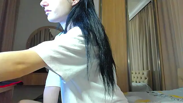 Lesyalisss online show from 05-14-26, 10:40