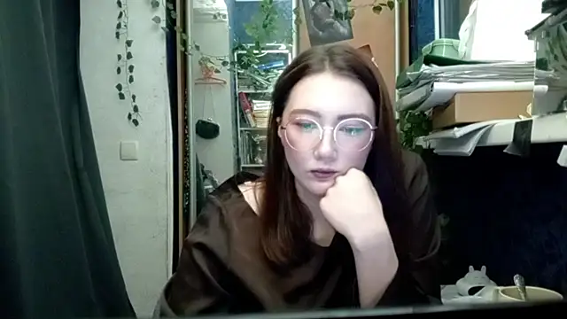 PhoebePalmer online show from 03-21-26, 08:24