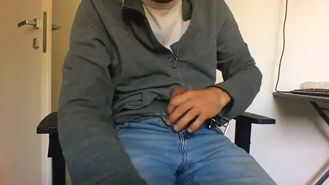 andre italy online show from 05-18-26, 02:33