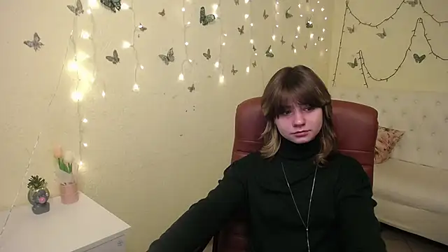 Snapshot of AnnaWest_ chatting on 02-23-26, 06:25 AnnaWest online show from 02-23-26, 06:25