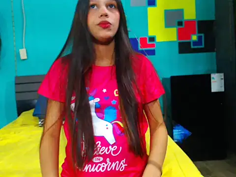 Snapshot of analyn-2027 chatting on 02-05-26, 11:33 analyn-2027 online show from 02-05-26, 11:33