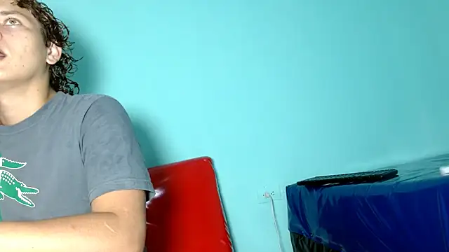 Snapshot of arielnoir6958 chatting on 05-04-26, 11:51 arielnoir6958 online show from 05-04-26, 11:51