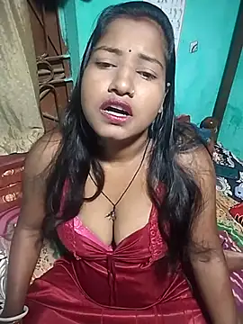 Snapshot of Your_deshibhabi25years chatting on 06-18-26, 10:37 Your deshibhabi25years online show from 06-18-26, 10:37