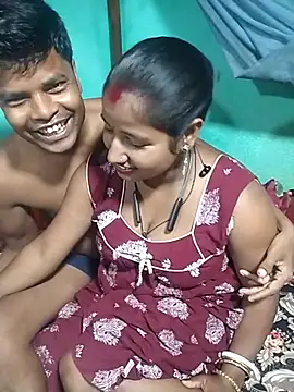 Snapshot of Your_deshibhabi25years chatting on 07-17-26, 12:46 Your deshibhabi25years online show from 07-17-26, 12:46