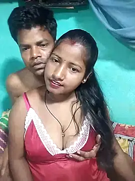 Snapshot of Your_deshibhabi25years chatting on 04-18-26, 10:10 Your deshibhabi25years online show from 04-18-26, 10:10