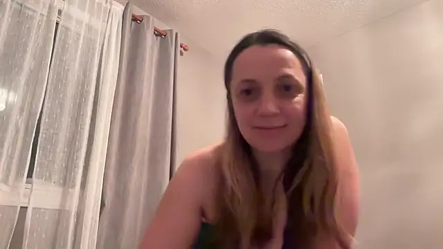 Snapshot of ShyFlameLive chatting on 02-11-26, 12:32 ShyFlameLive online show from 02-11-26, 12:32