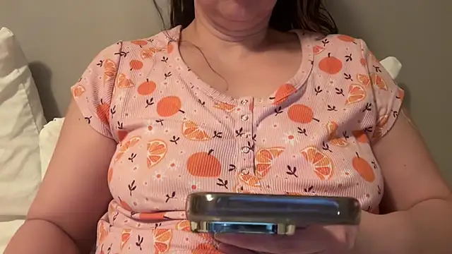 Snapshot of ShyFlameLive chatting on 02-01-26, 12:20 ShyFlameLive online show from 02-01-26, 12:20