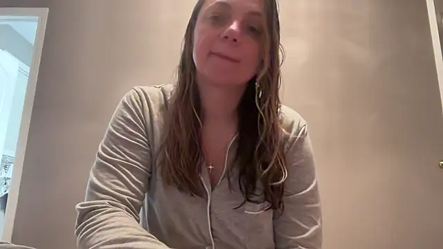 Snapshot of ShyFlameLive chatting on 02-14-26, 10:54 ShyFlameLive online show from 02-14-26, 10:54