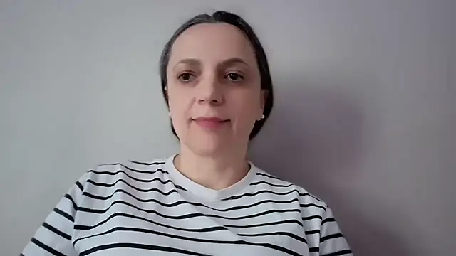 Snapshot of ShyFlameLive chatting on 05-26-26, 03:43 ShyFlameLive online show from 05-26-26, 03:43