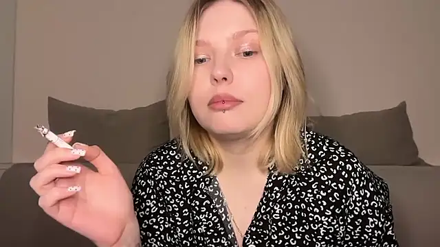 Ophelia Ritz online show from 03-04-26, 06:26