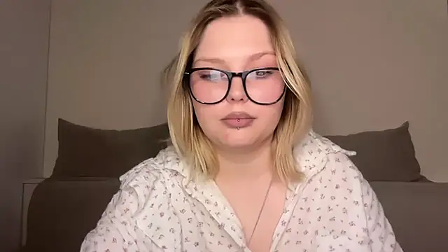 Ophelia Ritz online show from 03-26-26, 11:02