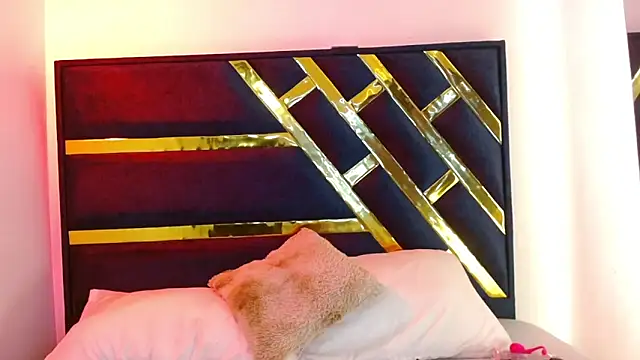 Iris bloom69 online show from 03-09-26, 12:52