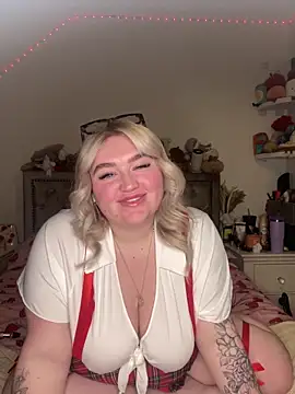 Snapshot of TwoWayT_xx chatting on 02-12-26, 11:26 TwoWayT xx online show from 02-12-26, 11:26