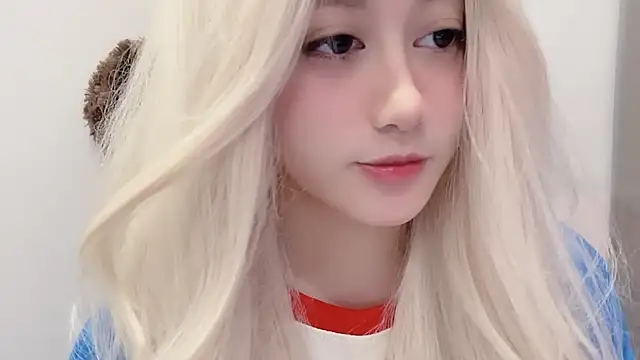 Snapshot of BaekKun chatting on 07-23-26, 01:58 BaekKun online show from 07-23-26, 01:58
