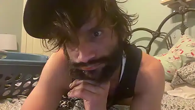 Snapshot of TrndSettr chatting on 06-16-26, 11:27 TrndSettr online show from 06-16-26, 11:27