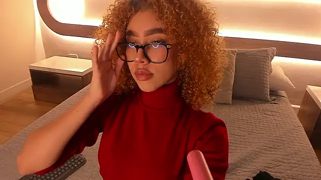 Snapshot of Sienna_brunette chatting on 02-08-26, 12:25 Sienna brunette online show from 02-08-26, 12:25